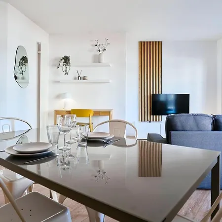 Apartamento Avec 3 Balcons Et Parking *